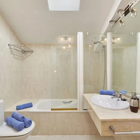 Дом отдыха Global Duplex Milla De Oro 15875 Марбелья